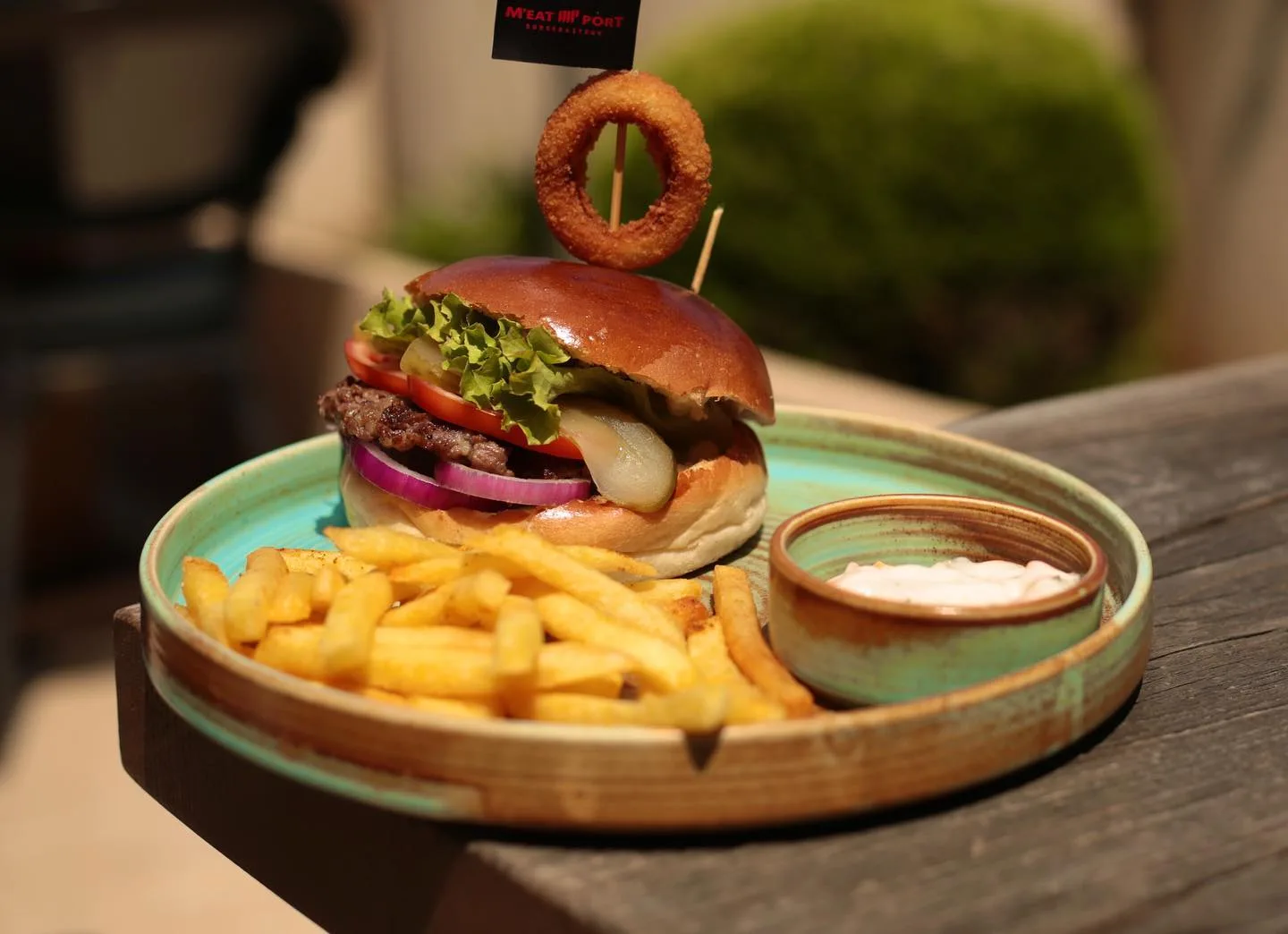 M'EAT PORT el yapımı burger
